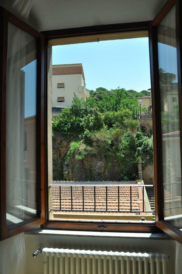 Al 32 B&B Massa Marittima Exterior foto